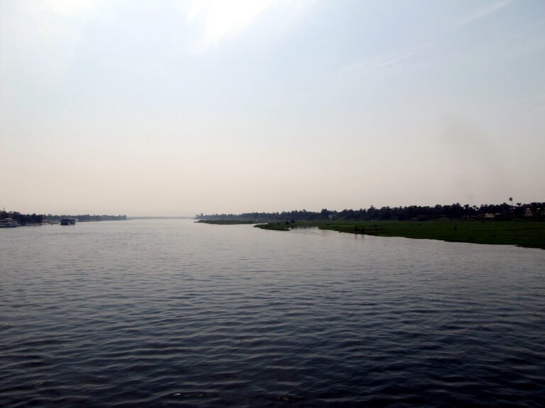Nile River cruise route between Luxor and Aswan